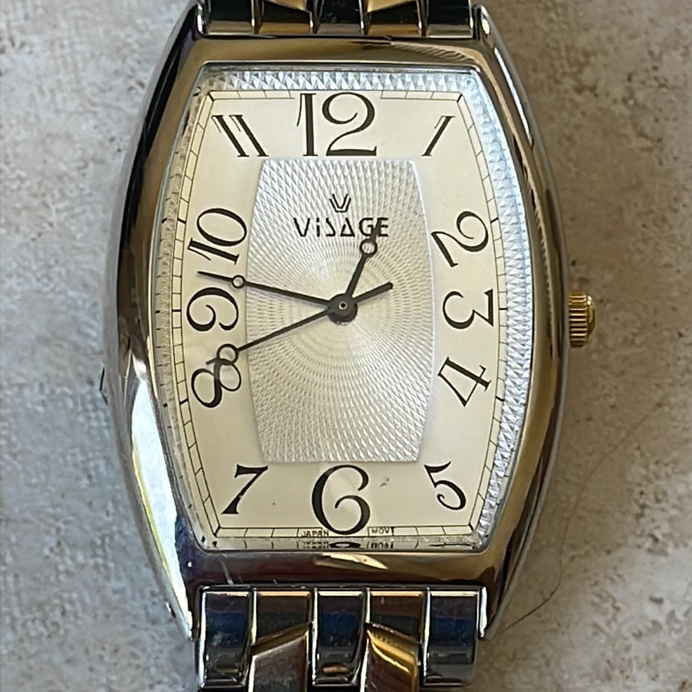 Visage men battery water resistant silver and gold